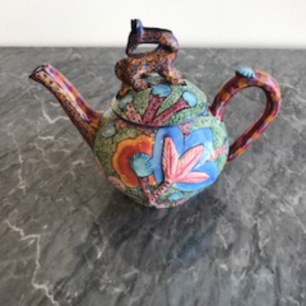 Ardmore Studio's  Giraffe Teapot